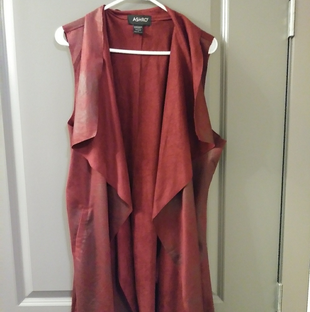 Swade pluse size vest